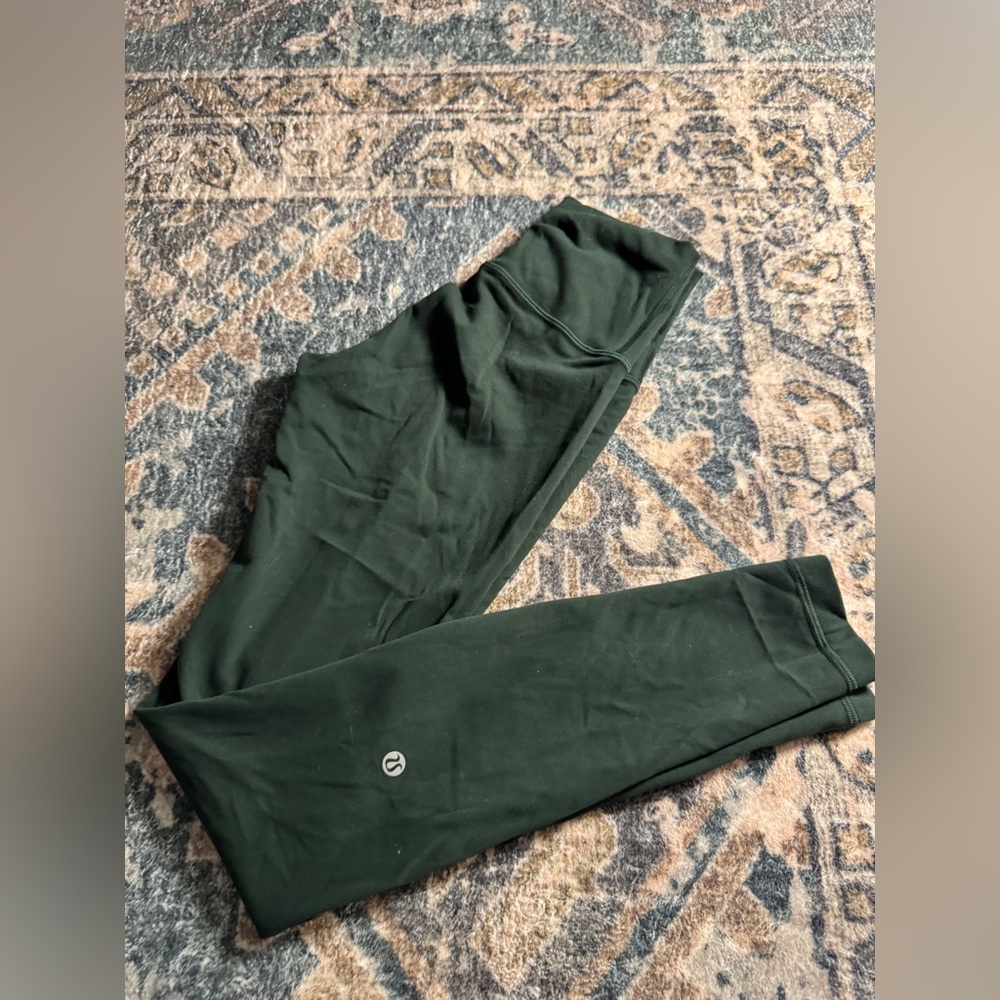 Lululemon - Picture 3 of 4